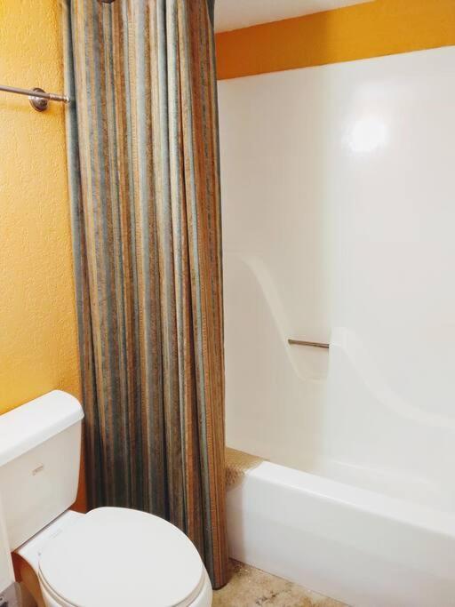 Lakefront Casita - Perfect For Couples Or Families Hot Springs Bagian luar foto